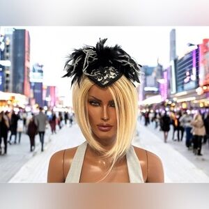 Chic Black and White Lace Feathered Headpiece Fascinator